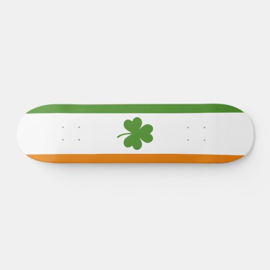 St Patrick's Day Irish Flag mit Kleeblatt Clover Skateboard (Horizontal)