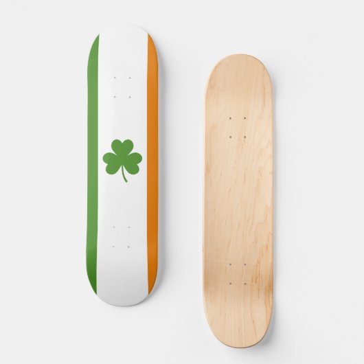 St Patrick's Day Irish Flag mit Kleeblatt Clover Skateboard (Vorderseite)