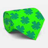 St Patrick's Day Irish Kleeblatt Pattern Neon Gree Krawatte (Gerollt)