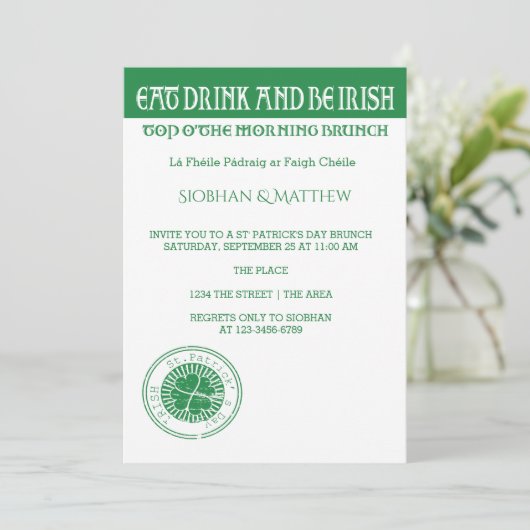 St Patricks Day Irish Themed Morgens Brunch Einladung (Stehend Vorderseite)