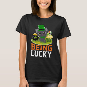 St. Patrick's Day ist glücklich T-Shirt