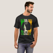 St Patricks Day Kiss Me I'm Black Irish Melanin Ir T-Shirt (Vorne ganz)