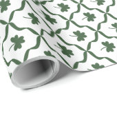St. Patrick's Day Klassisches grünes Shamrock-Gitt Geschenkpapier (Rolleneckpunkt)