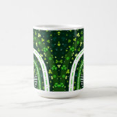 St. Patrick's Day Kleeblatt and Heart Design Kaffeetasse (Mittel)