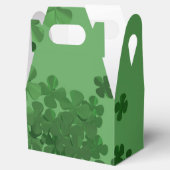 St. Patrick's Day Kleeblatt Geschenkschachtel (Geöffnet)