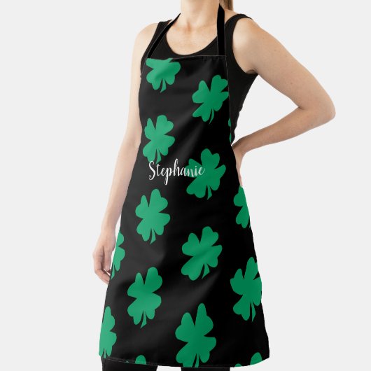 St Patrick's Day Kleeblatt Leaf Green Black 2024 Schürze (InSitu)
