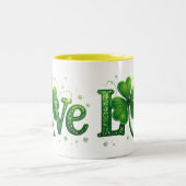 St. Patrick's Day Kleeblatt Liebe Zweifarbige Tasse (Mittel)