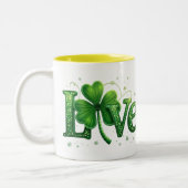 St. Patrick's Day Kleeblatt Liebe Zweifarbige Tasse (Links)