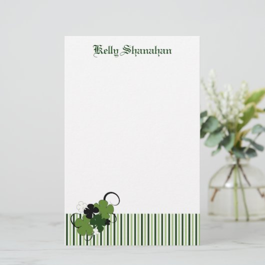 St. Patricks Day-Kleeblatt personalisiert Briefpapier (Stehend Vorderseite)