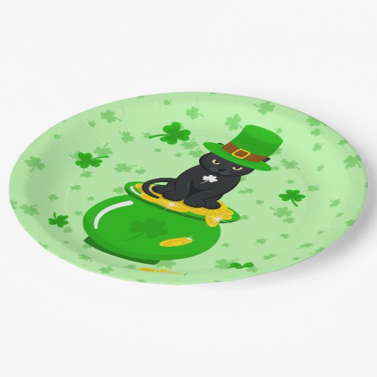 St. Patrick's Day Kleeblatt Pot of Gold Black Cat Pappteller (Schrägansicht)