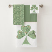 St. Patrick's Day Kleeblatts White Gray Green Badhandtuch Set (Insitu)