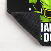 St. Patricks Day Kobolde machten lustigen Shamrock Mousepad (Ecke)