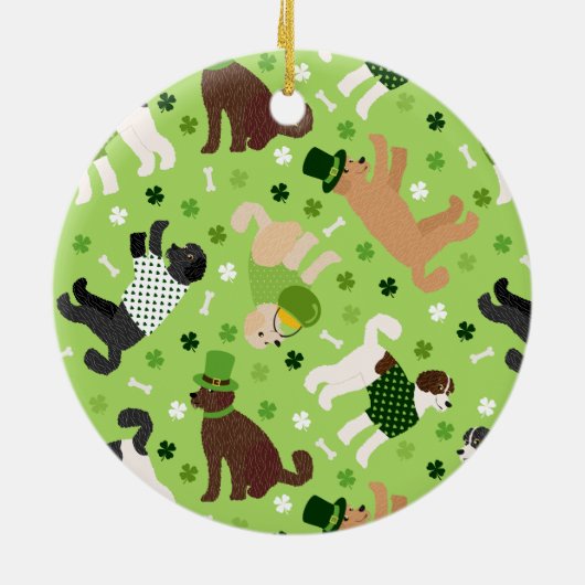 St. Patrick's Day Labradoodle / Goldendoodle Keramik Ornament (Hinten)