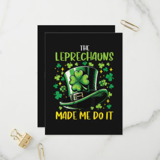 St Patricks Day Leprechauns Made Me Do it Einladungspostkarte