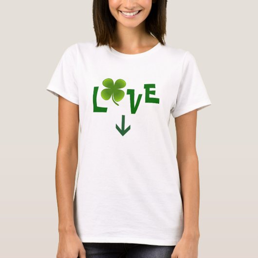 St. Patricks Day LIEBE Design MaternityT-Shirt T-Shirt (Vorderseite)
