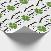 St. Patrick's Day | LIEBE | Kleeblatt für grünen G Geschenkpapier (Ecke)