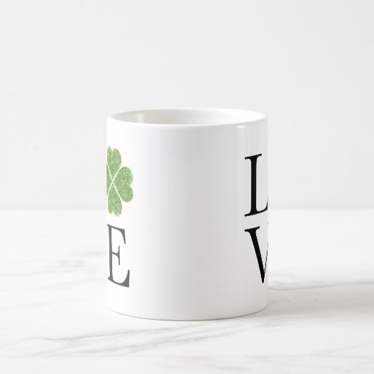 St. Patrick's Day | LIEBE | Kleeblatt für grünen G Kaffeetasse (Mittel)