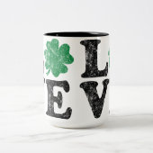 St Patrick's Day LIEBE Kleeblatt Irish Zweifarbige Tasse (Mittel)
