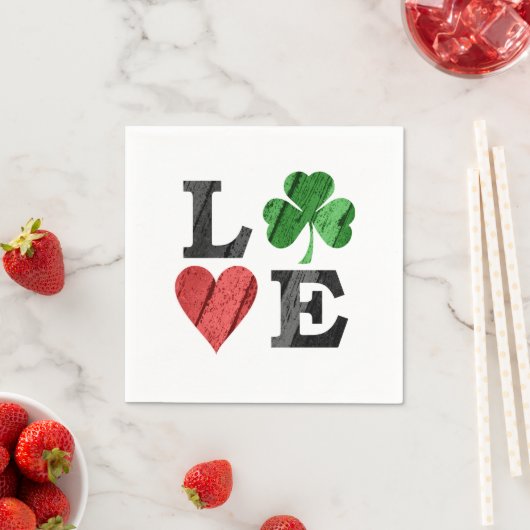 St. Patrick's Day LIEBE mit Herz und Kleeblatt Serviette (Beispiel)