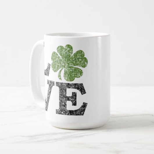 St Patricks Day LIEBE mit Kleeblatt Kaffeetasse (Vorderseite Links)