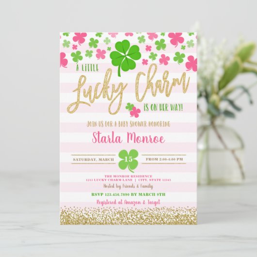 St Patrick's Day Lucky Charm Babydusche Einladung (Stehend Vorderseite)