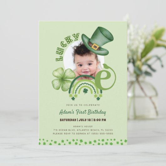 St. Patrick's Day Lucky Ein Kleeblatt 1. Geburtsta Einladung (Stehend Vorderseite)