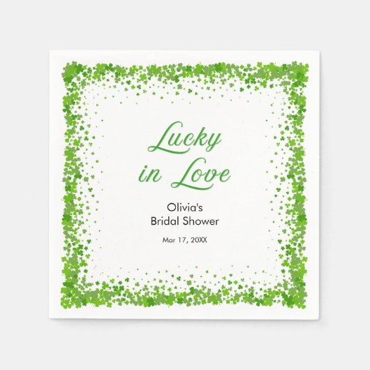 St. Patrick's Day Lucky in Love Brautparty Serviette (Vorderseite)