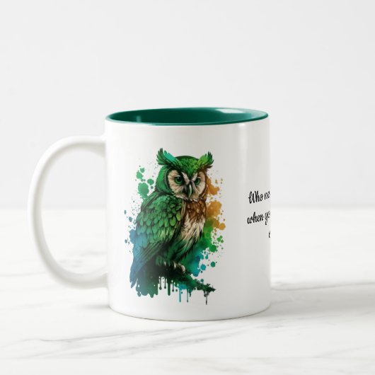 St. Patrick's Day Lucky Owl - Wer braucht Leprecha Zweifarbige Tasse (Links)