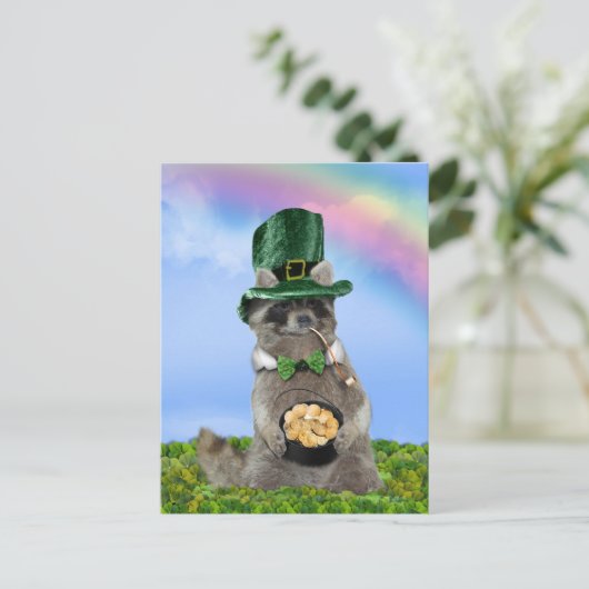 St Patrick's Day - Lucky Raccoon Postkarte (Stehend Vorderseite)