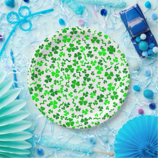 St Patrick's Day Lucky Shamrocks Confetti Pattern Pappteller (Party)