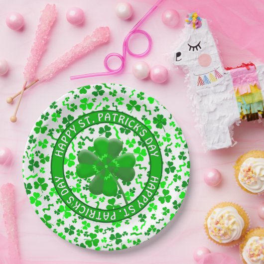 St Patrick's Day Lucky Shamrocks Personalized Pappteller (Party)