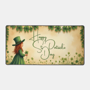 St. Patricks Day Mädchen mit Shamrocks Schreibtischunterlage