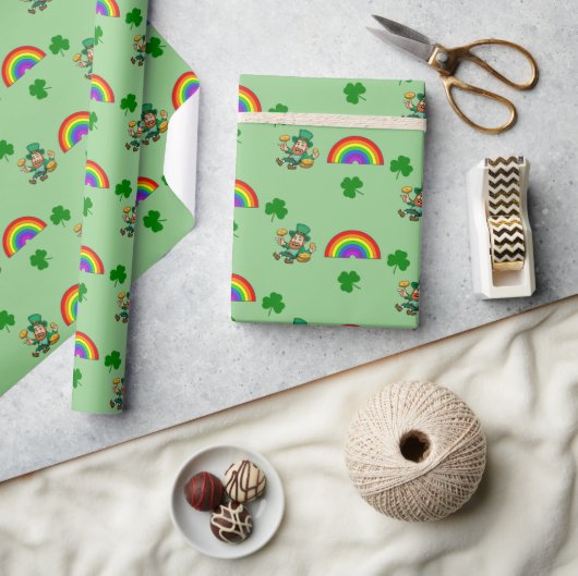 St. Patrick's Day mit einem glücklichen Regenbogen Geschenkpapier (Kunsthandwerk)