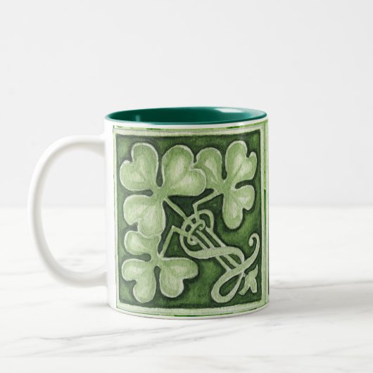 St. Patrick's Day mit Kleeblatt Green Aquarell T Zweifarbige Tasse (Links)