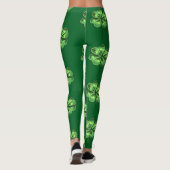 St. Patrick's Day mit Kleeblättern auf Grün Leggings (Rückseite)