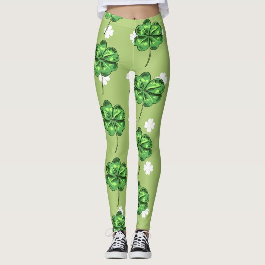 St. Patrick's Day mit Kleeblättern auf Grün Leggings (Vorderseite)