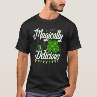 St Patrick's Day Outfit Frau magisch köstlich T-Shirt