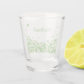 St. Patrick's Day personalisiertes Kleeblatt Schnapsglas (Rückseite)