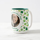 St. Patrick's Day Personalized Cat Mom Photo Mug Zweifarbige Tasse (VorderseiteRechts)