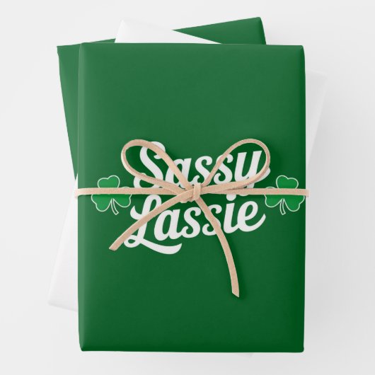 St Patricks Day Sassy Lassie Funny Irish Geschenkpapier Set (Beispiel)