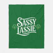 St Patricks Day Sassy Lassie Funny Irish Girl Fleecedecke (Vorderseite)