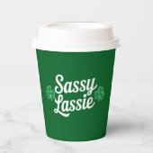St Patricks Day Sassy Lassie Funny Irish Pappbecher (Vorderseite)