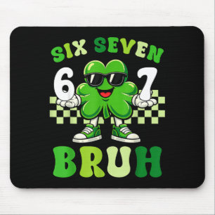 St. Patricks Day sechs sieben bruh Meme 6 7 Kleebl Mousepad