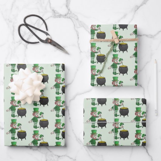 St Patrick's Day Shamrock and Pot Filled with Gold Geschenkpapier Set (Vorderseite)