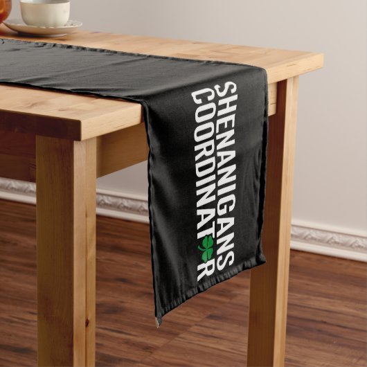 St. Patrick's Day Shenanigan Coordinator Kurzer Tischläufer (Beispiel)