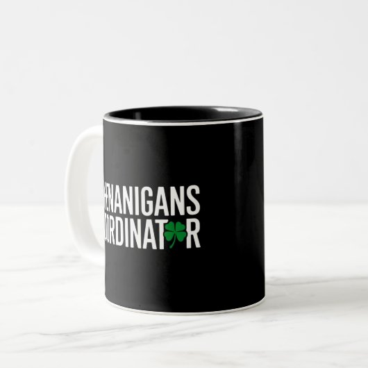 St. Patrick's Day Shenanigan Coordinator Zweifarbige Tasse (Vorderseite Links)