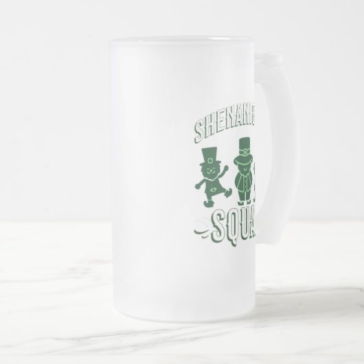 ST PATRICK'S DAY - SHENANIGANS SQUAD MATTGLAS BIERGLAS (VorderseiteRechts)