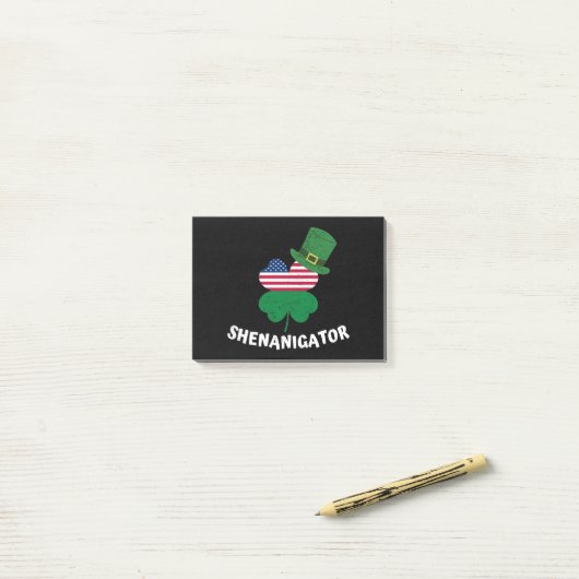 St. Patrick's Day Shenanigator Post-it Klebezettel (Auf Schreibtisch)