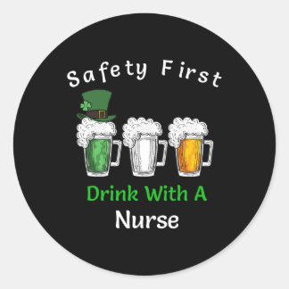 St Patricks Day - Sicherheit Erster Drink mit eine Runder Aufkleber