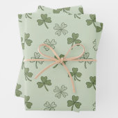 St Patricks Day Soft Doodle Shamrocks Pattern Geschenkpapier Set (Beispiel)